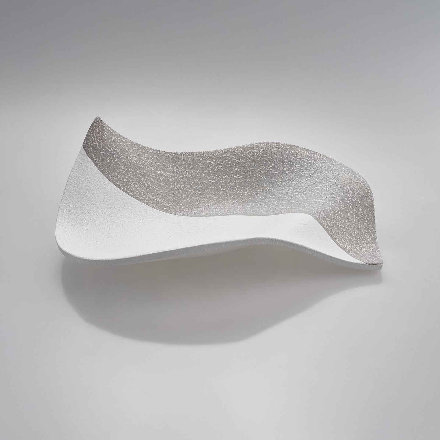 Centrotavola “Onda” — Bicolore Bianco & Grigio